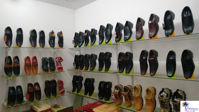 Woodland footwear clearance near me